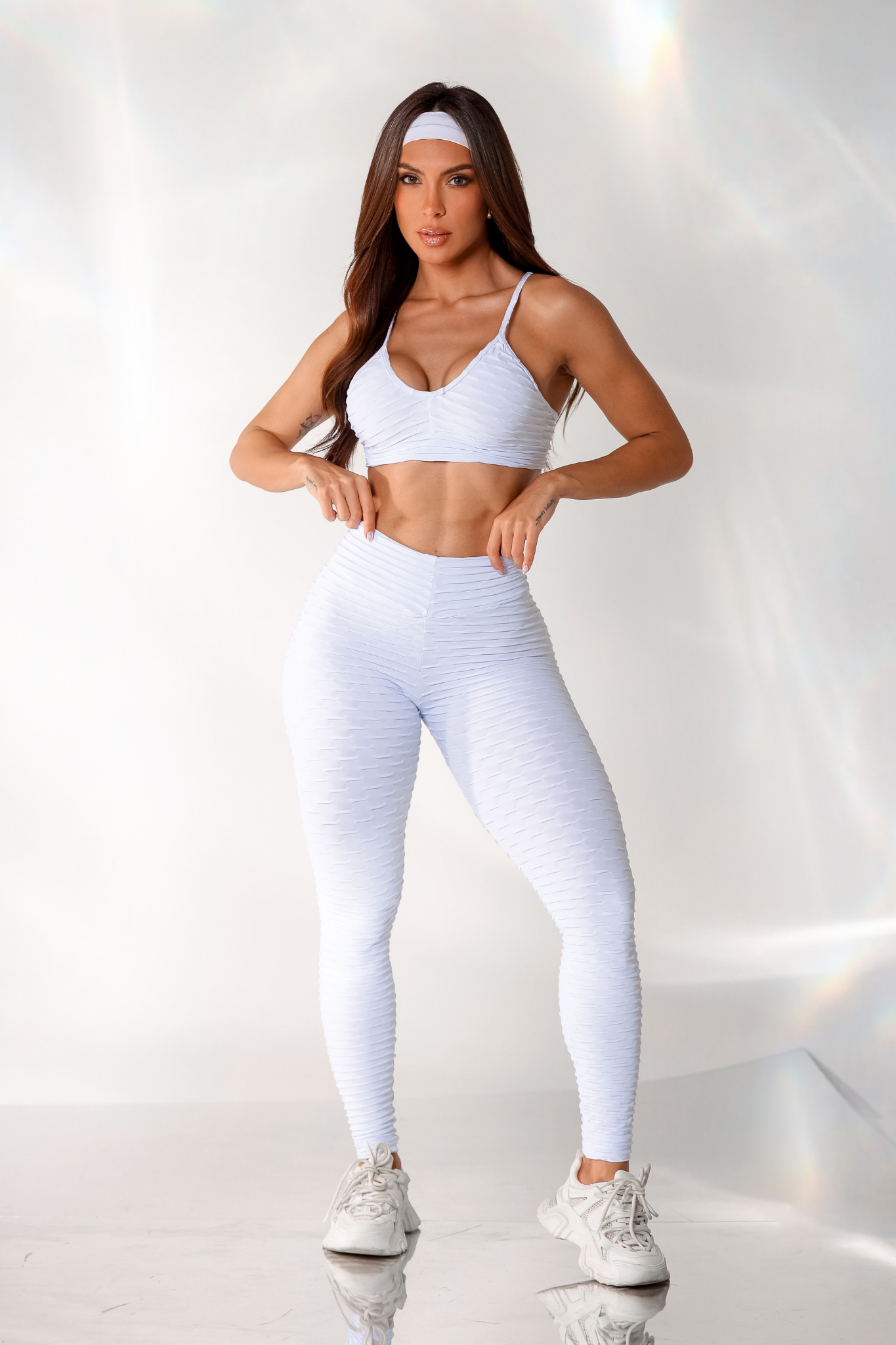 Bubble V-Neck Top- White